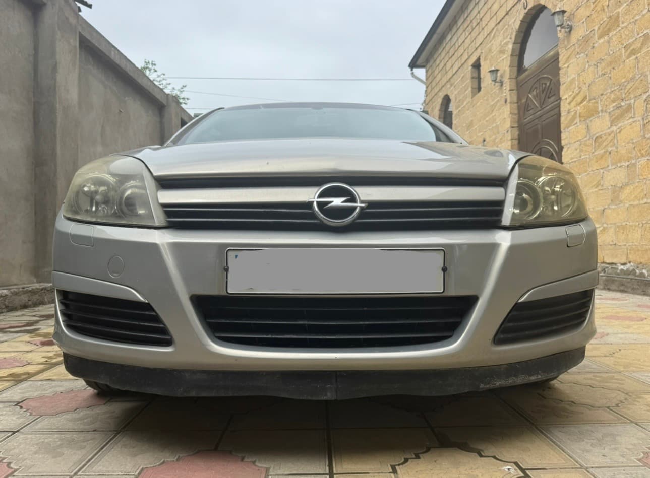 Opel Astra 2005 əsas şəkil